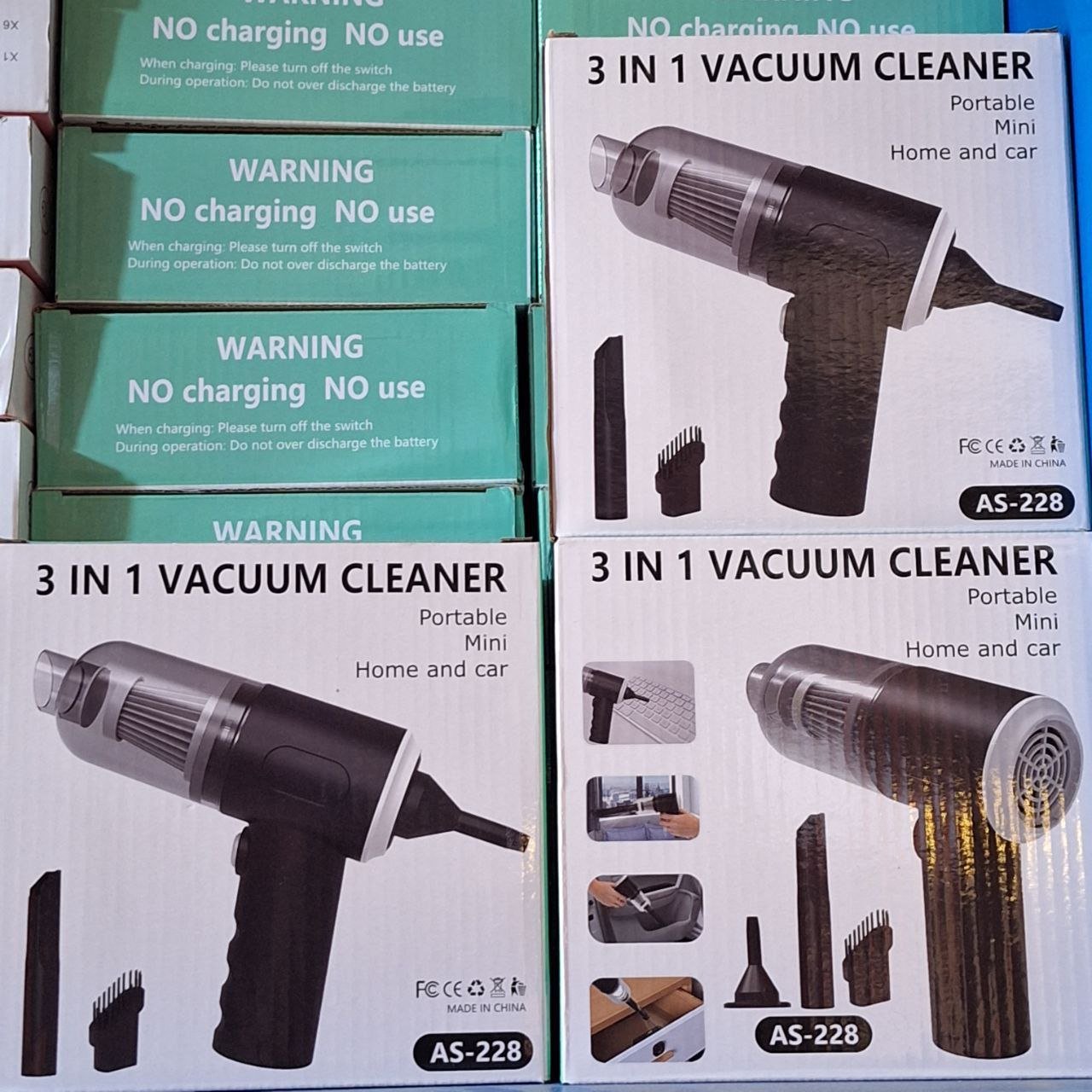 Rechargeable vaccum cleaner